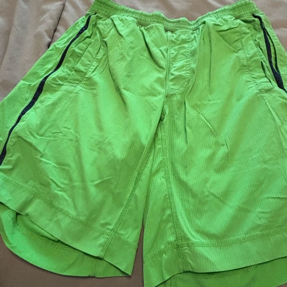 Rare Lululemon Pace Breaker Lined Green Shorts - Picture 2 of 6